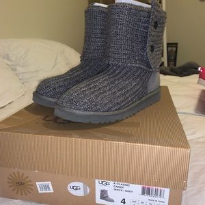 UGG Knit